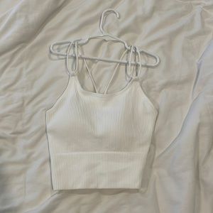 NWOT ❤️ HALARA white ribbed double strap cropped tank top